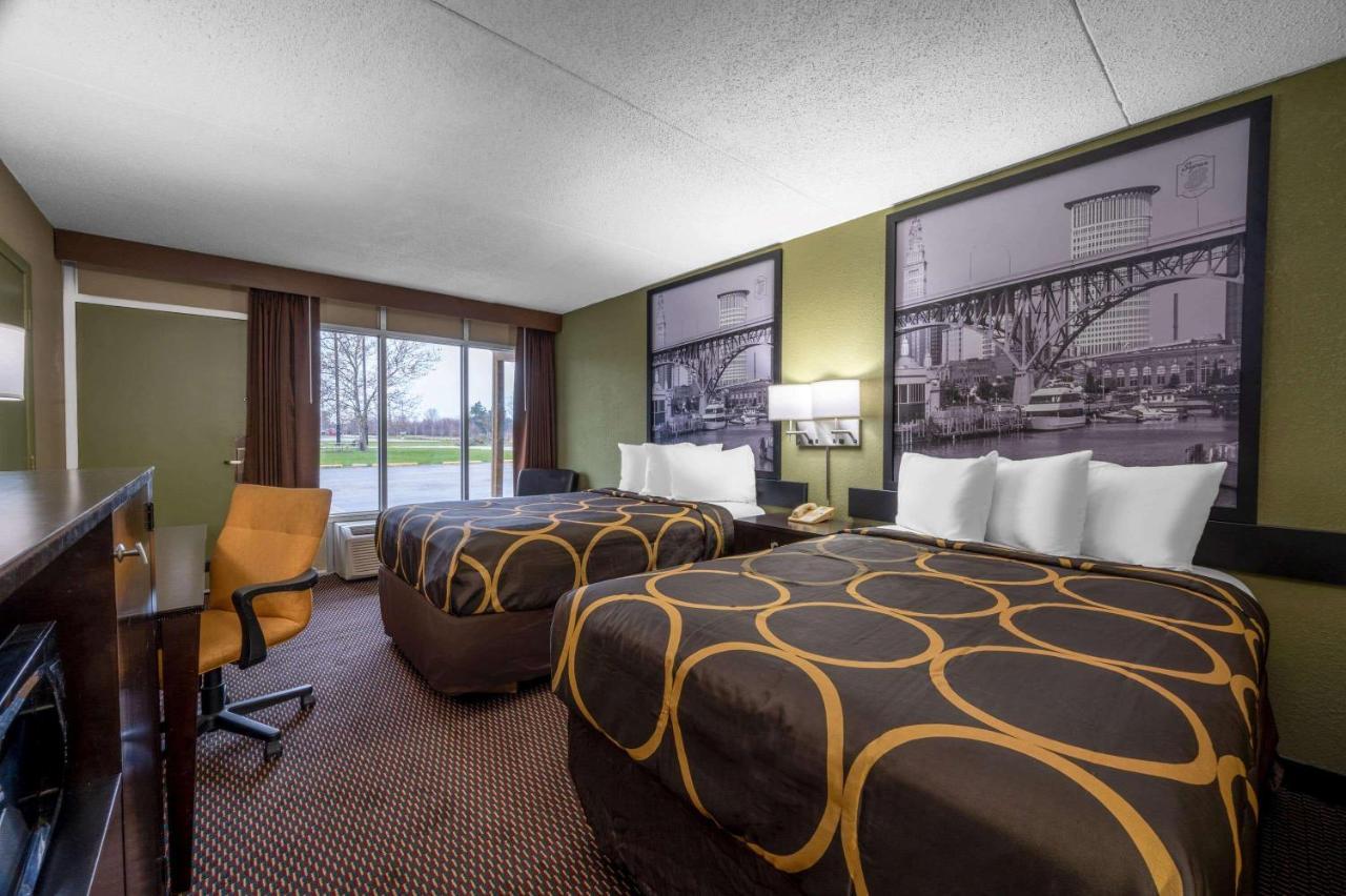 Hotel Super 8 By Wyndham Perrysburg-Toledo Exterior foto