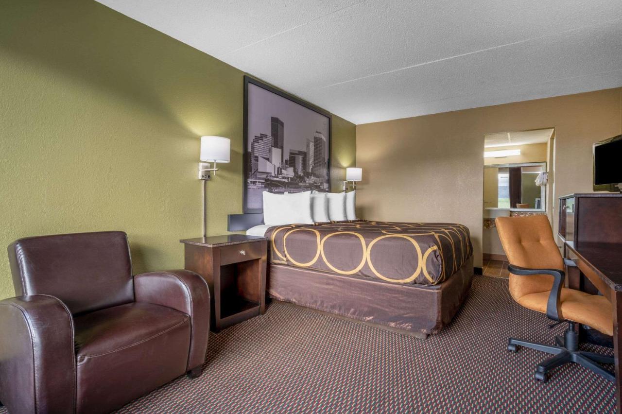 Hotel Super 8 By Wyndham Perrysburg-Toledo Exterior foto