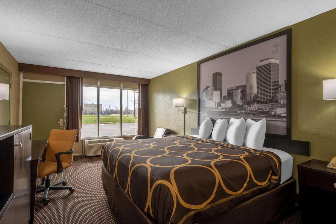 Hotel Super 8 By Wyndham Perrysburg-Toledo Exterior foto