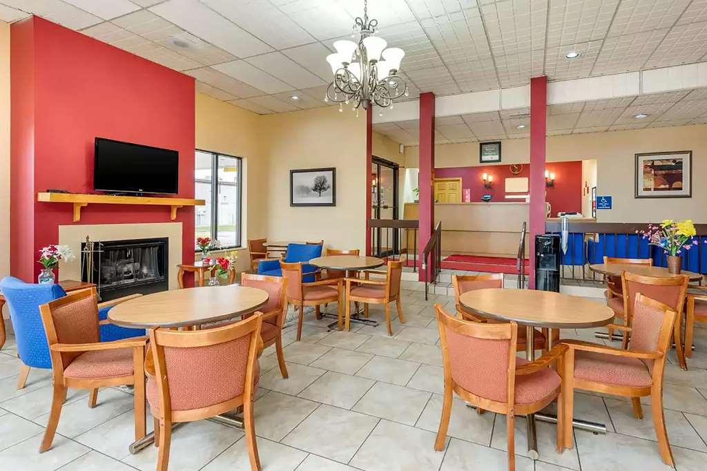 Hotel Super 8 By Wyndham Perrysburg-Toledo Einrichtungen foto