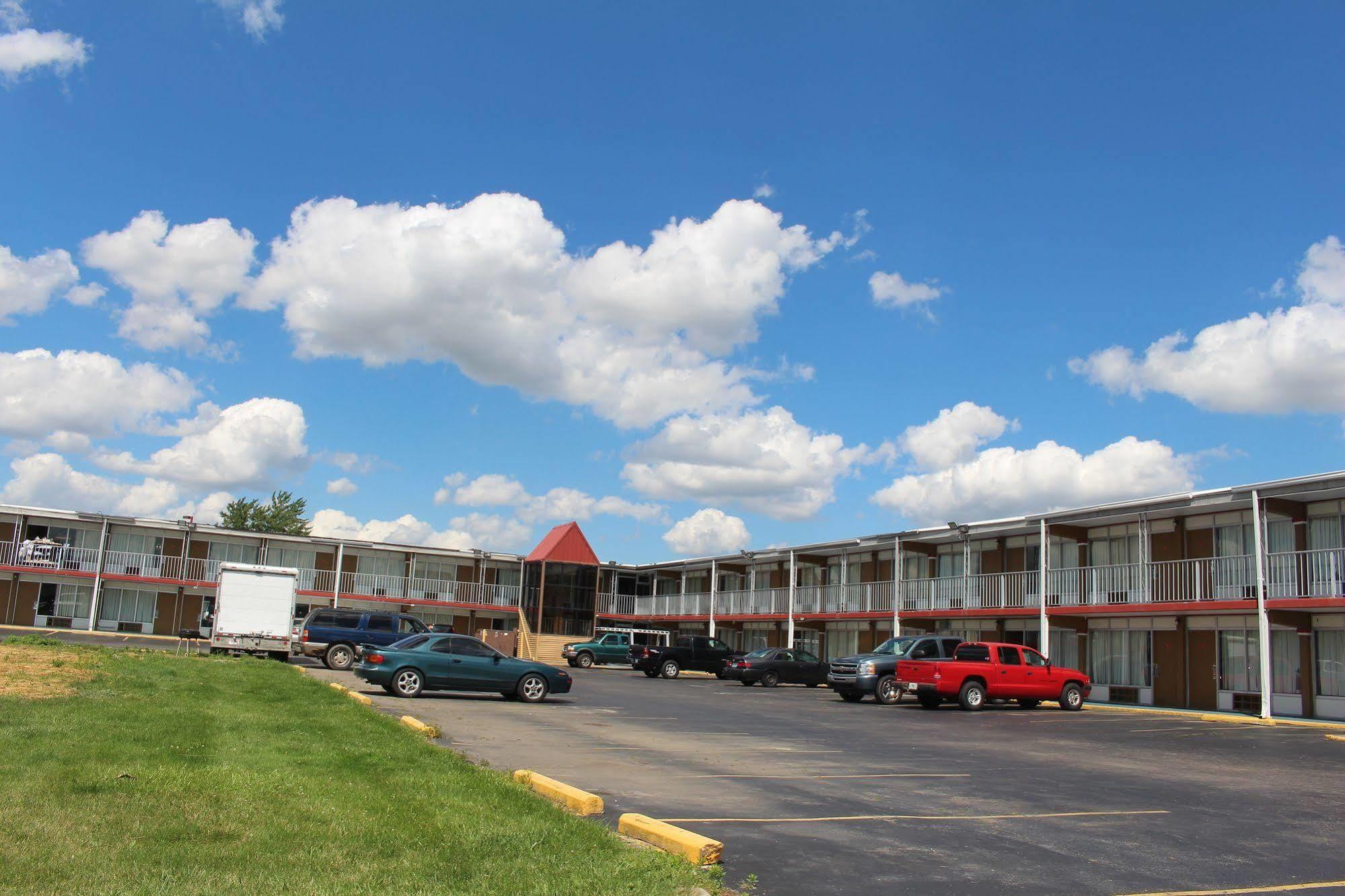 Hotel Super 8 By Wyndham Perrysburg-Toledo Exterior foto